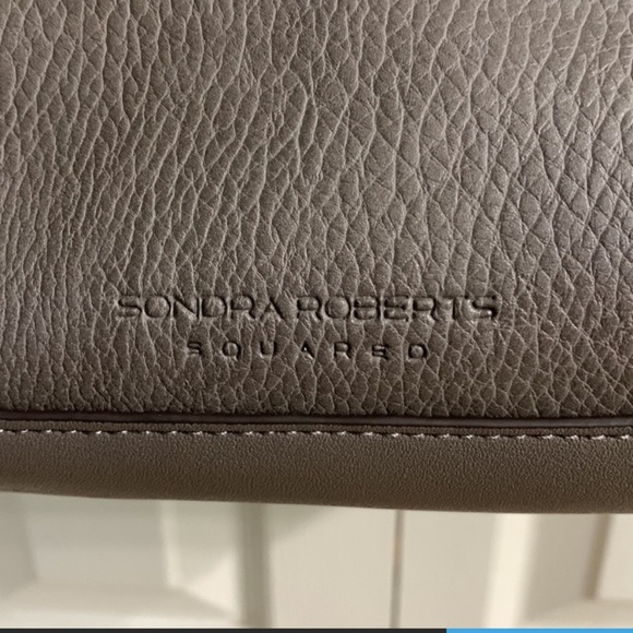 Sondra Roberts Squared Vegan Large Leather Shoulder Bag Tote - Picture 4 of 8